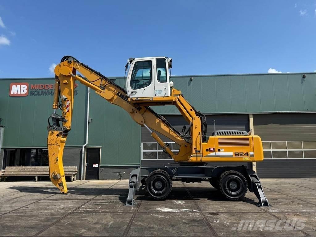 Liebherr A 924 C Materialumschlag