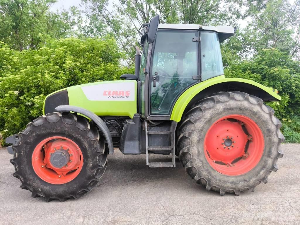 CLAAS Ares 696 RZ Traktoren