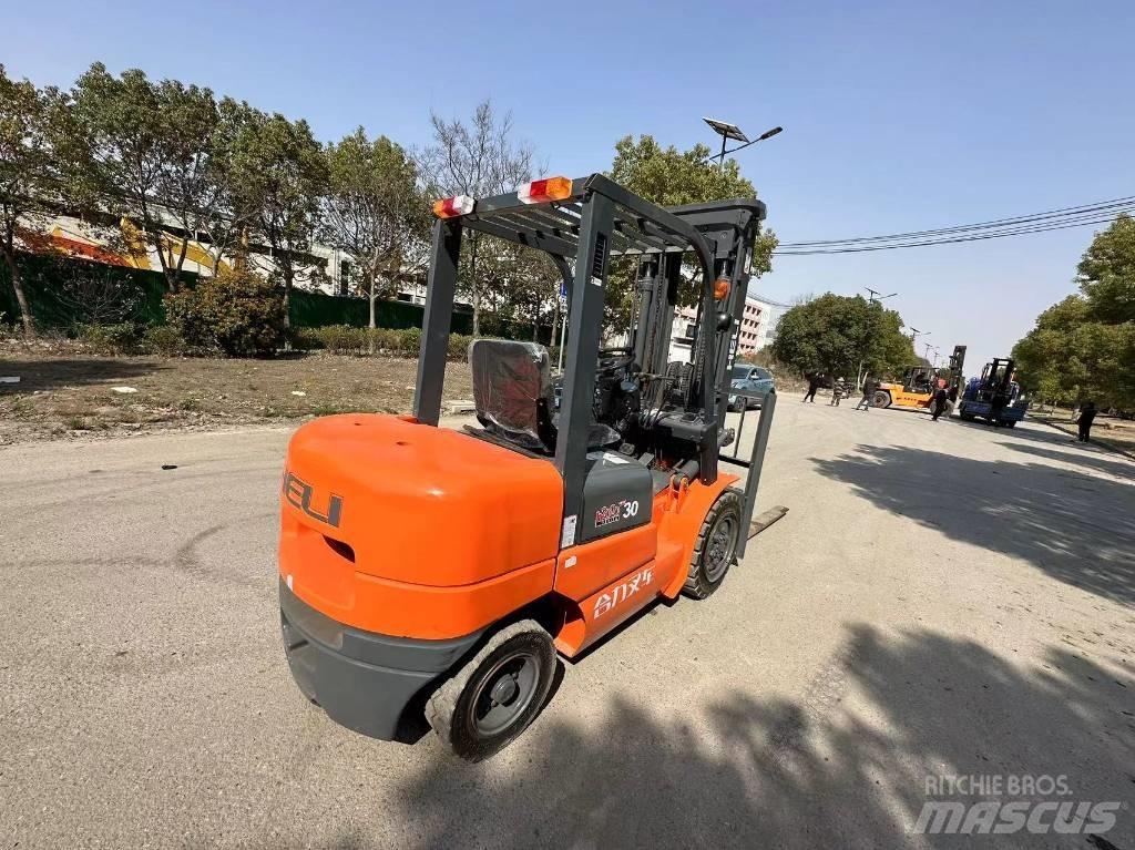 Heli CPC 30 Dieselstapler