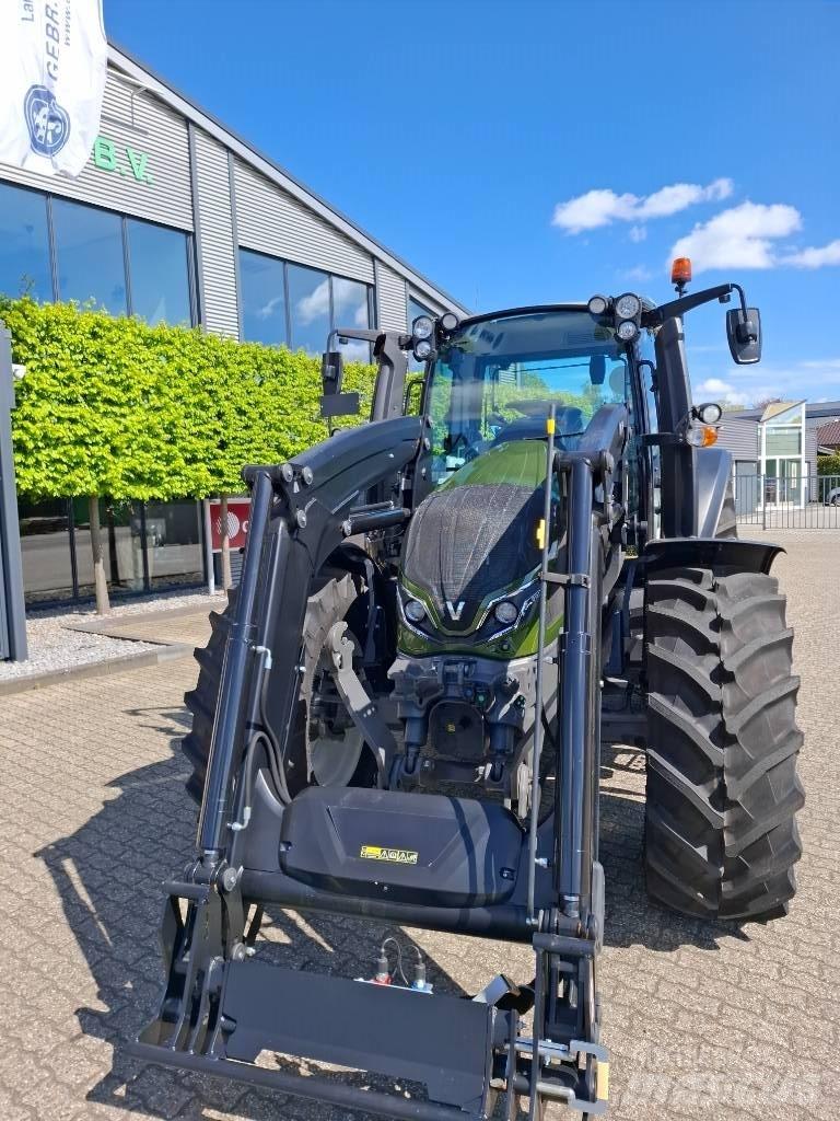 Valtra G 125 Active Traktoren