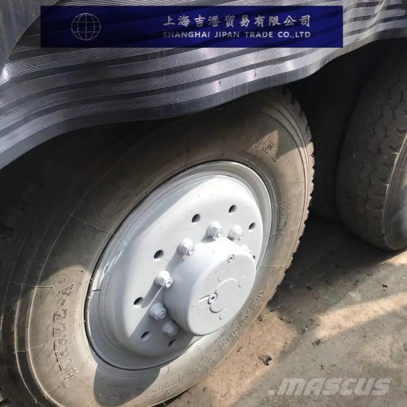 Sany STC1000 All-Terrain-Krane