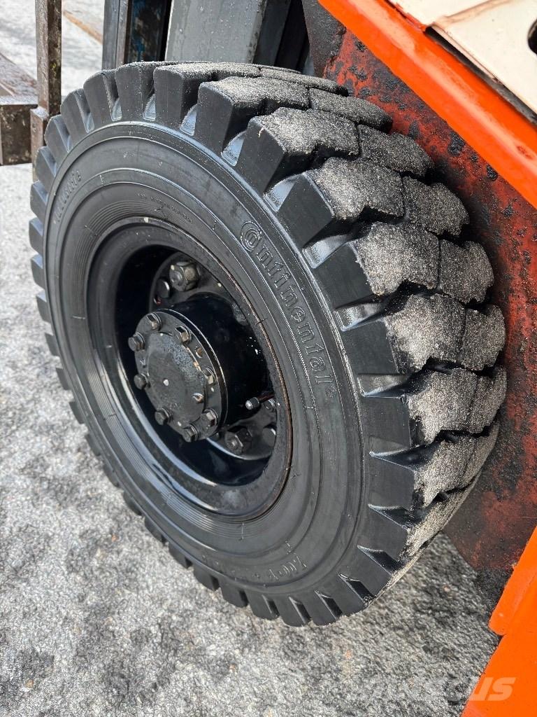 Nissan 25 Gasstapler