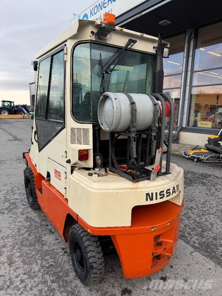 Nissan 25 Gasstapler