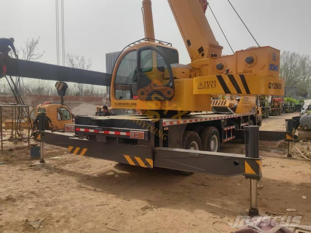 XCMG QY25K5D_1 All-Terrain-Krane