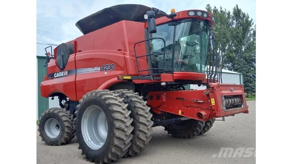 Case IH 8230 Mähdrescher
