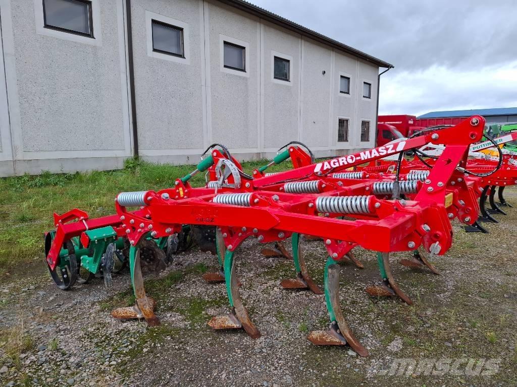 Agro-Masz Runner 30 Grubber