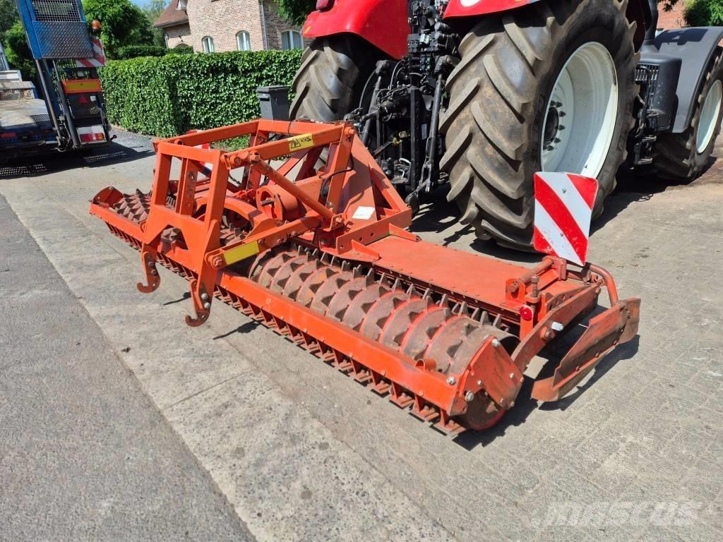 Kuhn HR 4000 Motoreggen / Rototiller