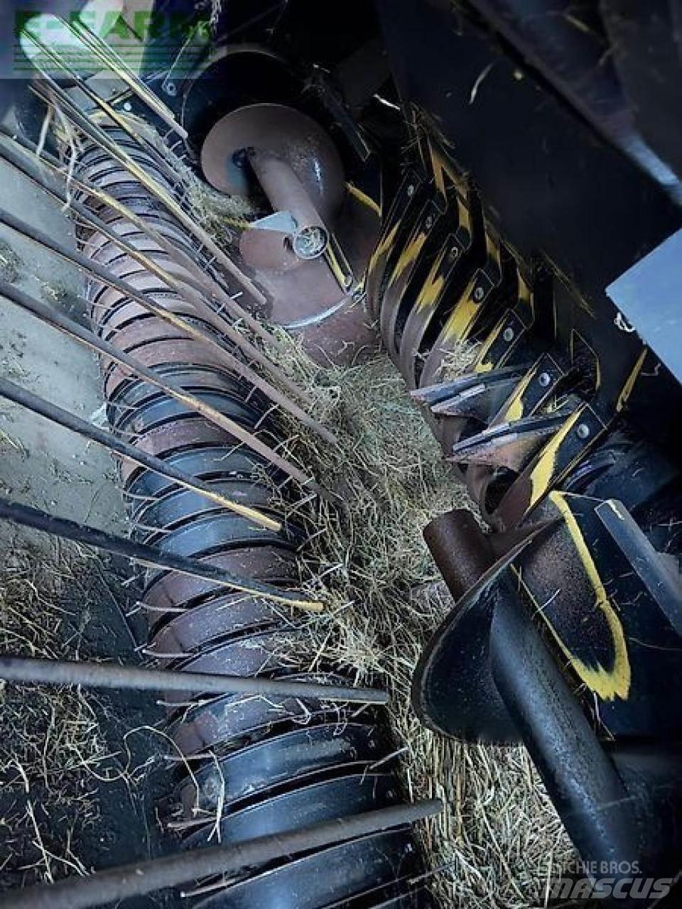 New Holland d1010 Quaderpressen
