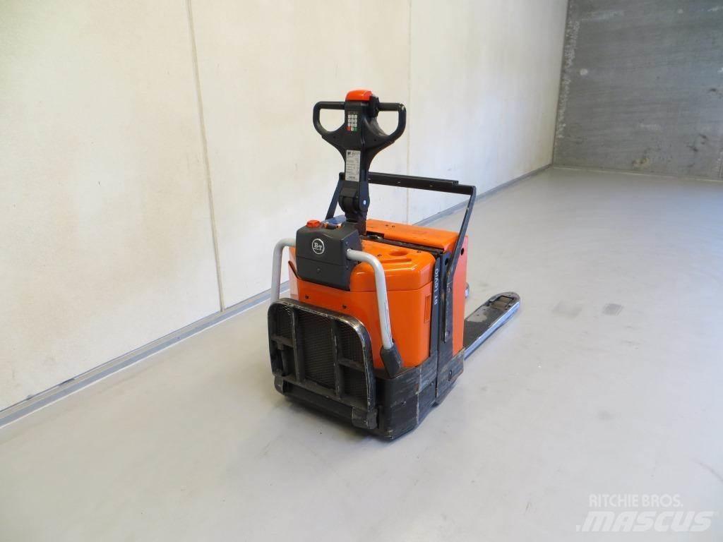 BT LPE200/8 Gabelstapler mit Fahrerstand