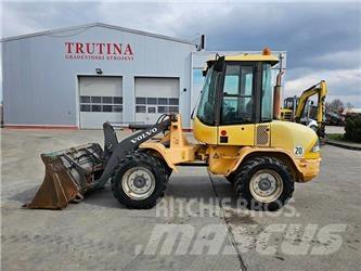 Volvo L 30 B Radlader