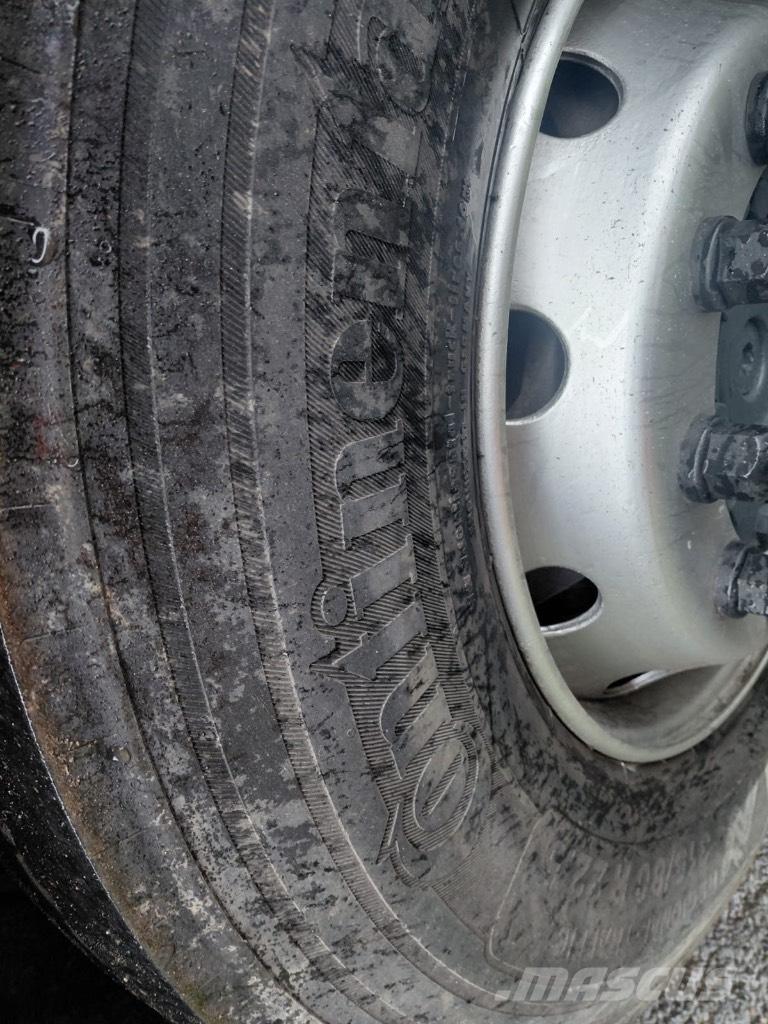 Scania 124 L 470 Sattelzugmaschinen