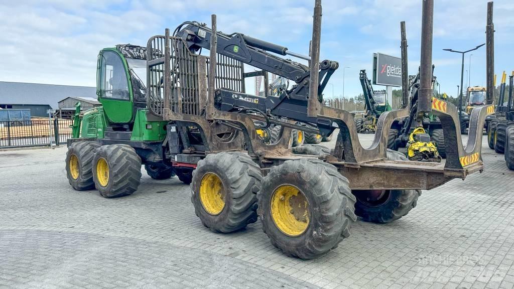 John Deere 1010 E Forwarder