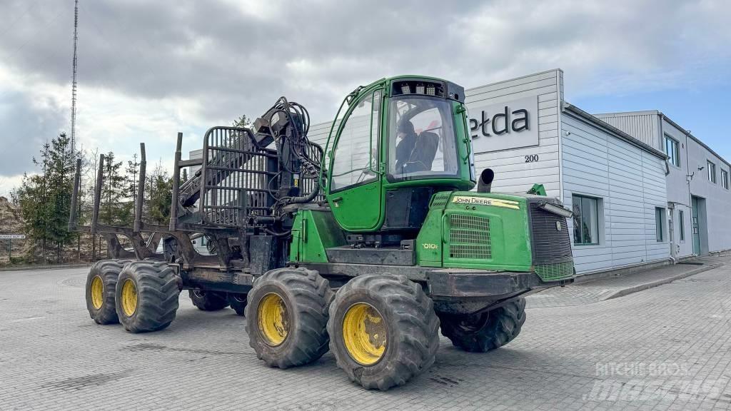 John Deere 1010 E Forwarder