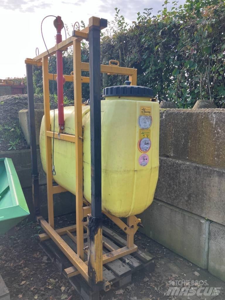 Dubex Tank in frame Anbauspritzen