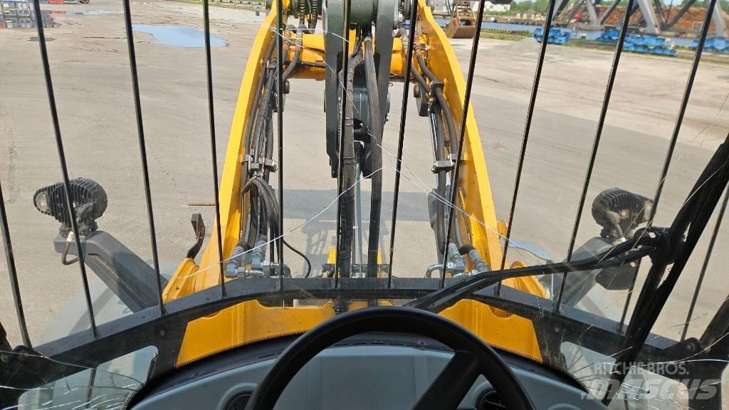 Liebherr L 550 Radlader