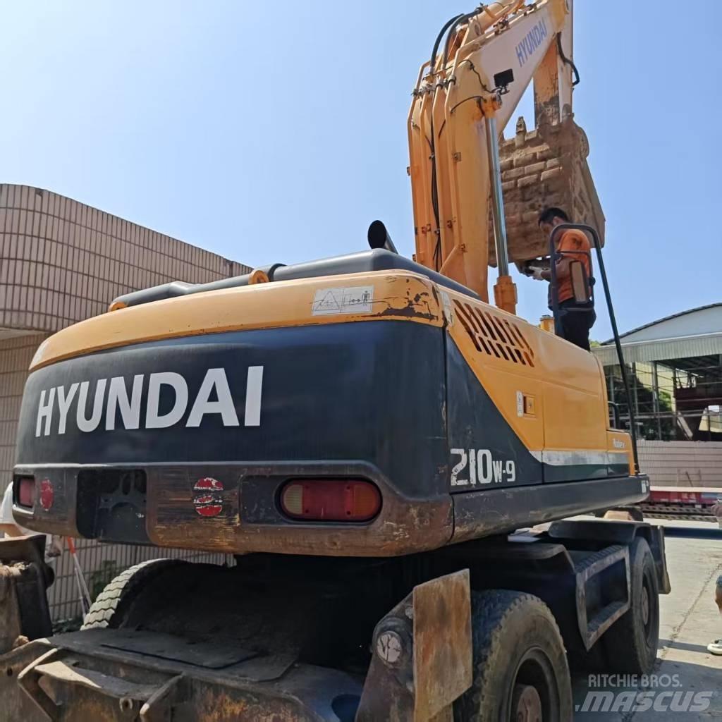 Hyundai R210w-9 Midibagger  7t - 12t