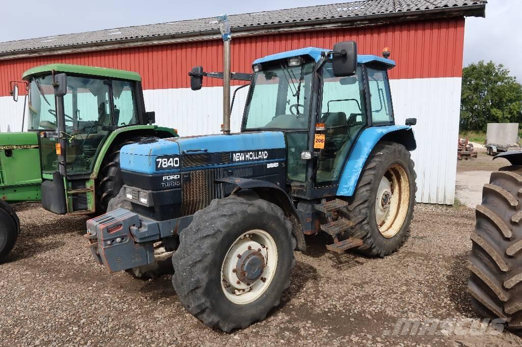 New Holland 7840 Traktoren