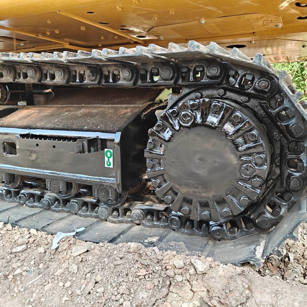 CAT 323D2L Raupenbagger