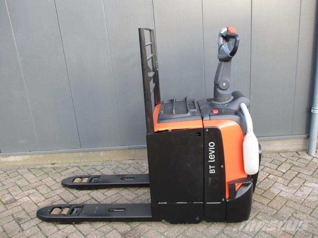 Toyota LPE250 Gabelstapler mit Fahrerstand