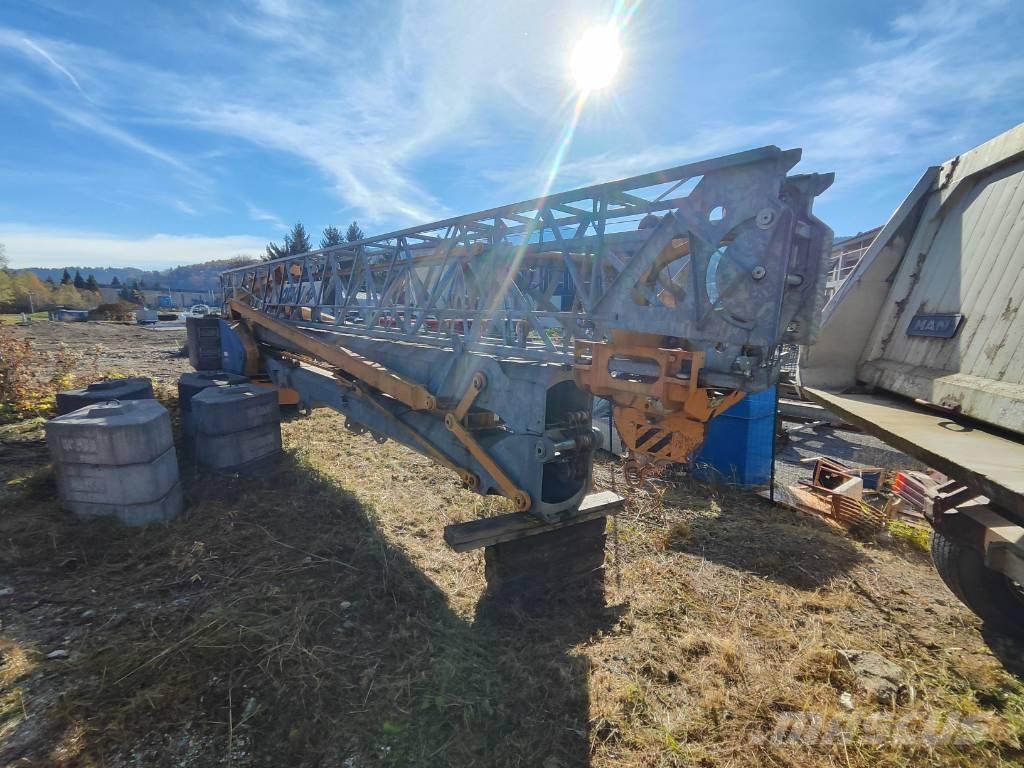 Potain Igo 22 Selbstaufrichtende Krane