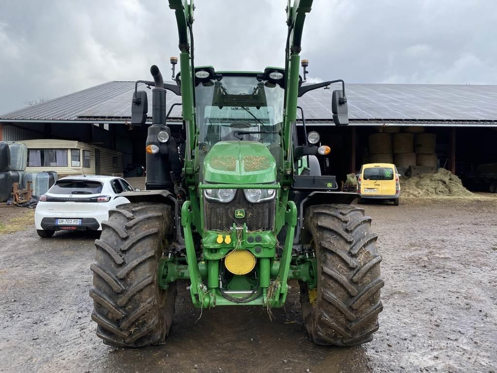 John Deere 6110M Traktoren