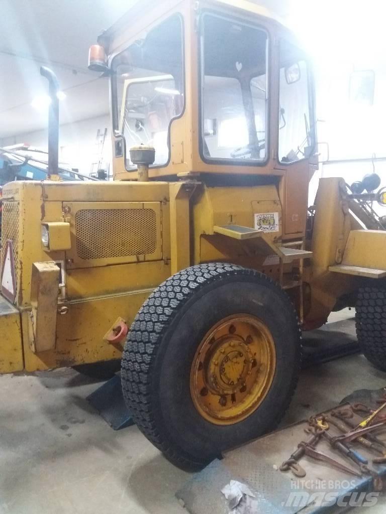 CAT 910 Radlader