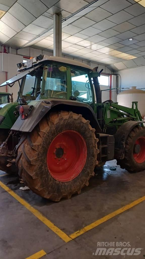Fendt 714 Vario Traktoren
