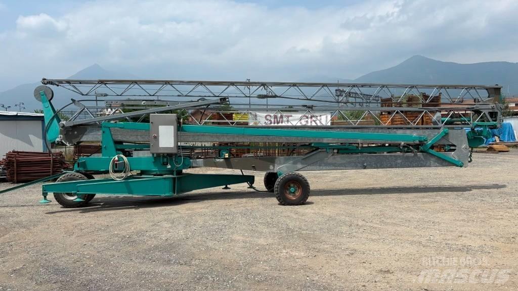 Cattaneo CM71 Selbstaufrichtende Krane