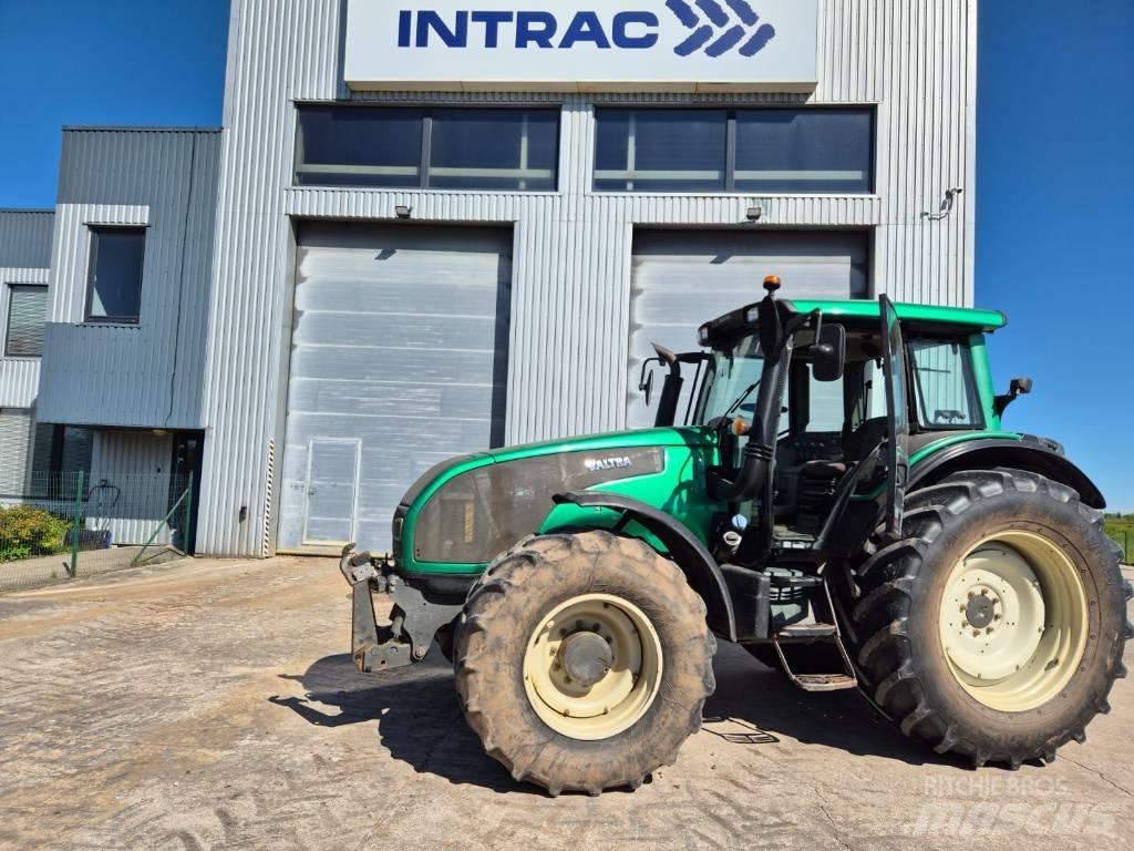 Valtra T 173 H Traktoren