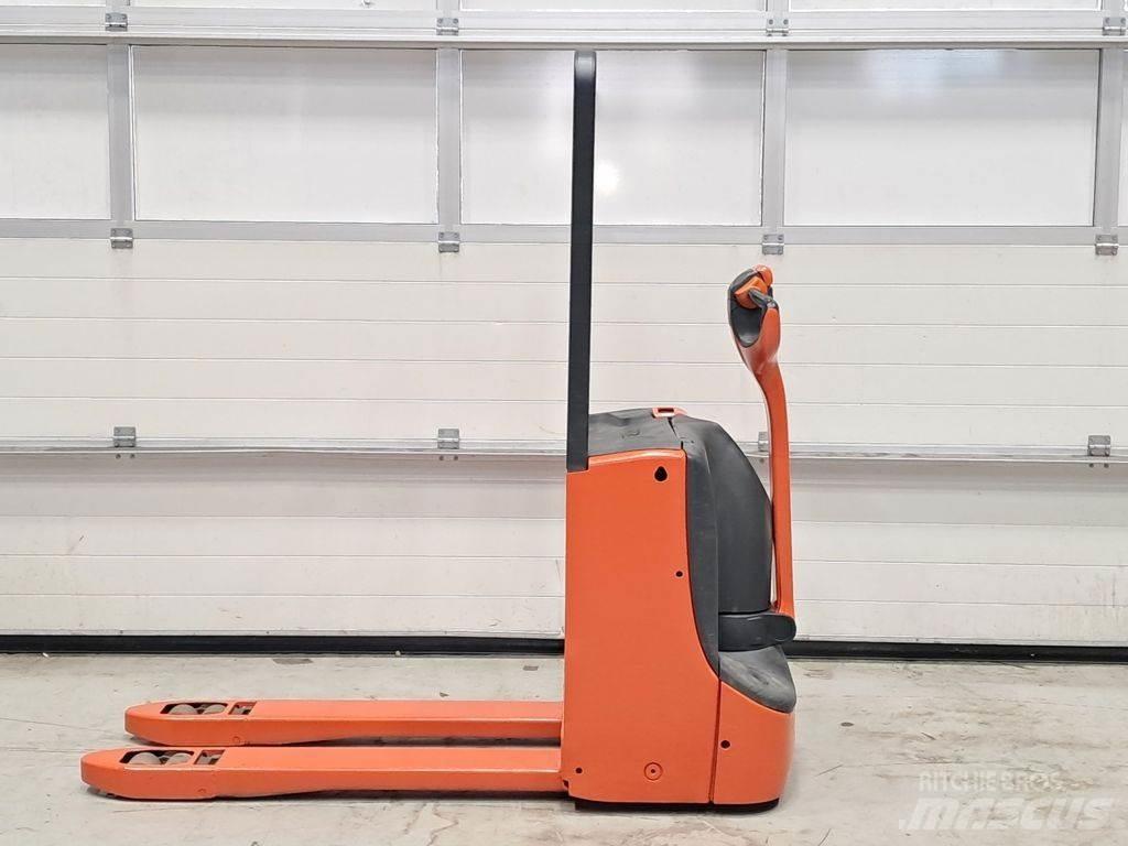 Linde T18 Niedergabelstapler