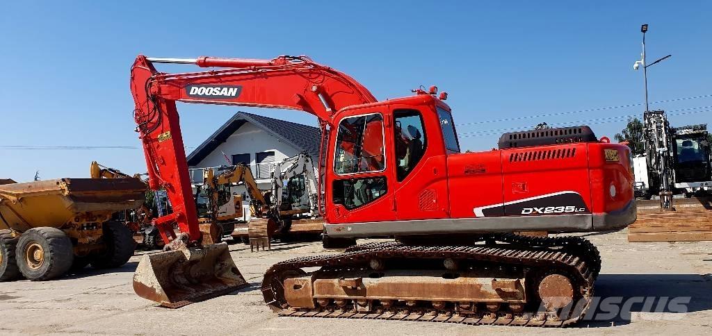 Doosan DX 235 LC Raupenbagger