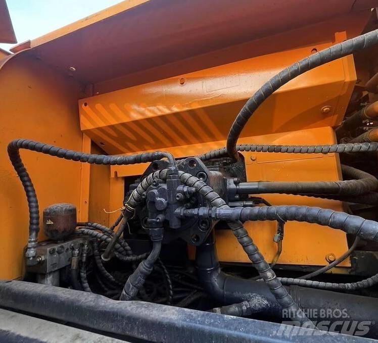 Hyundai R330LC-9T Raupenbagger