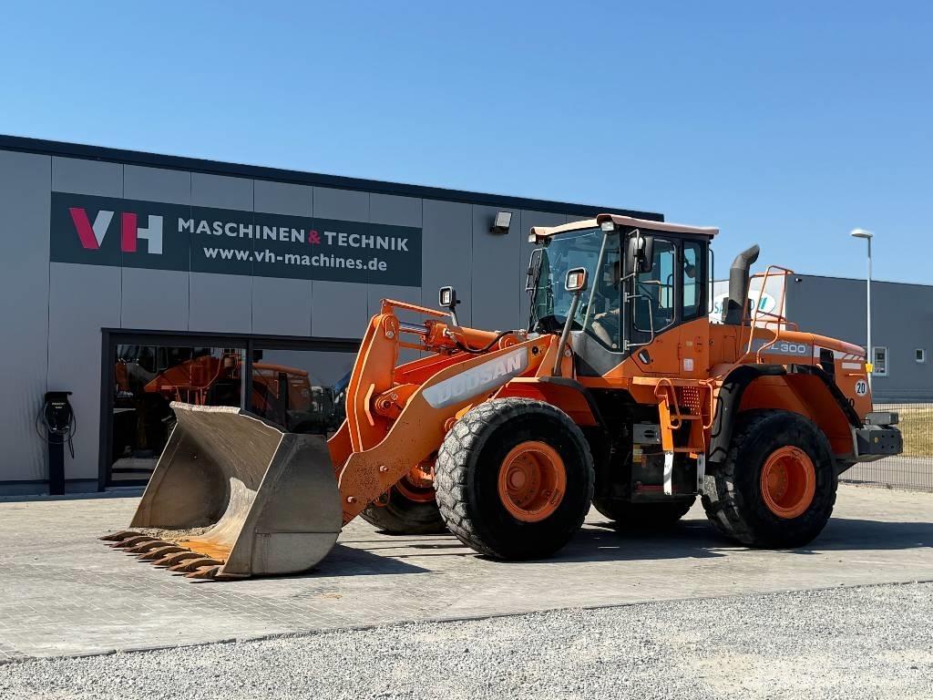 Doosan DL 300-3 Radlader