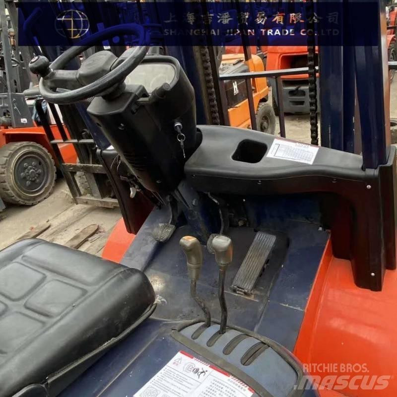 Heli 30 Dieselstapler
