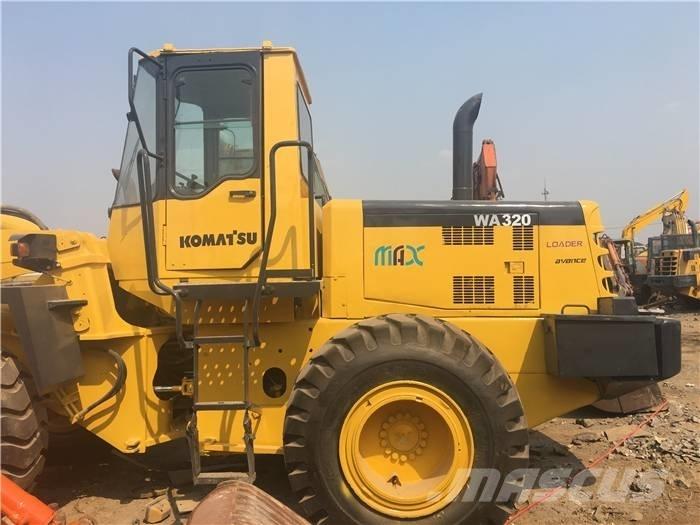 Komatsu WA 320-3 Radlader