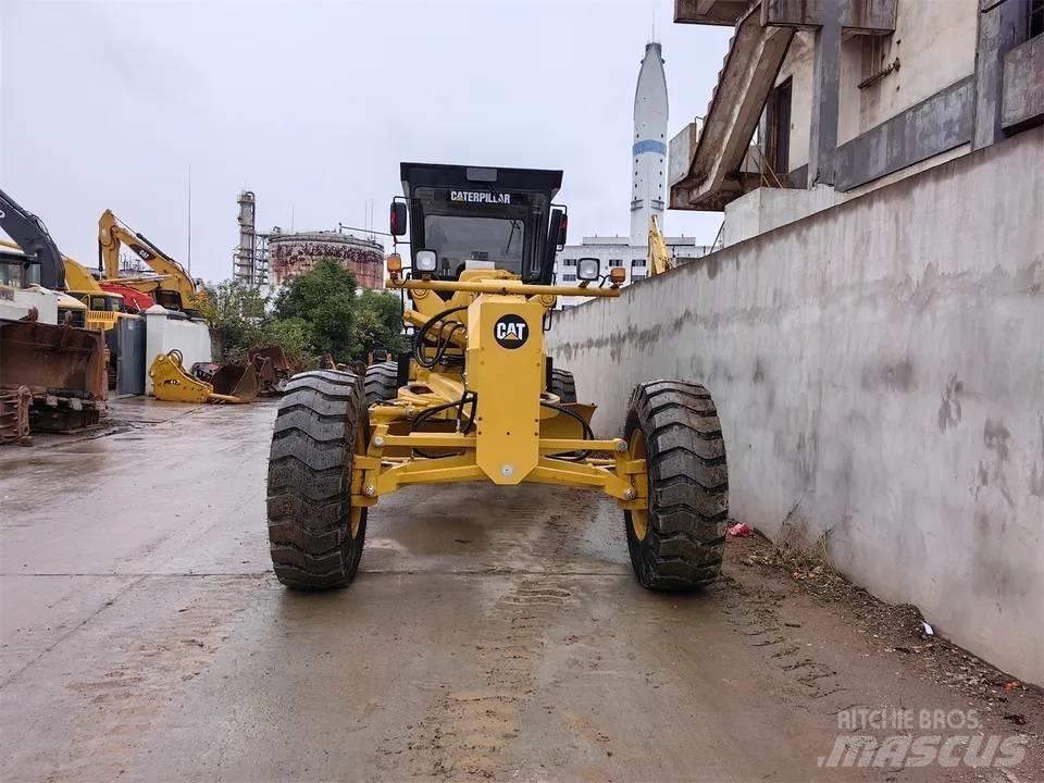 CAT 140H Grader