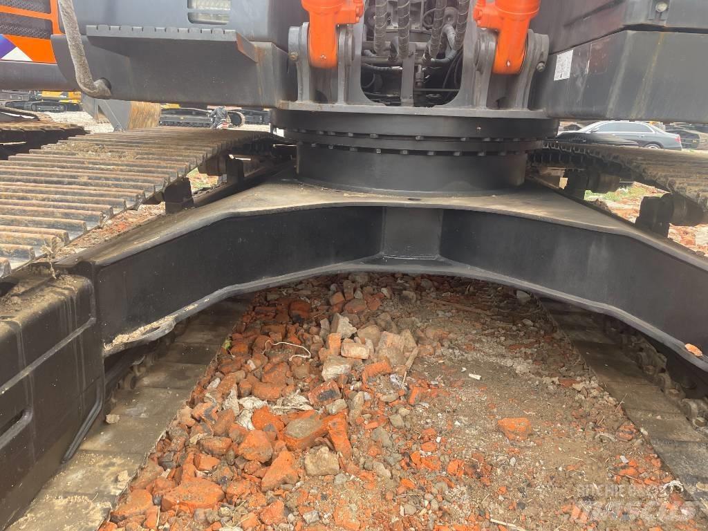 Hitachi ZX 200 Raupenbagger