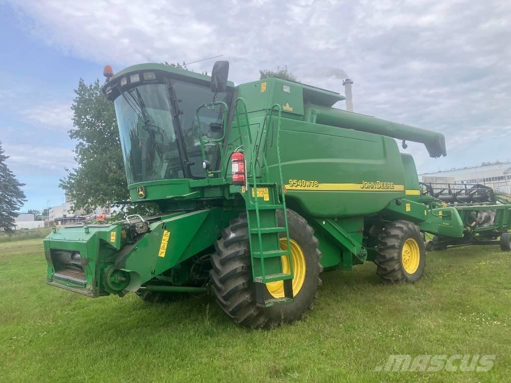 John Deere 9540 WTS Mähdrescher