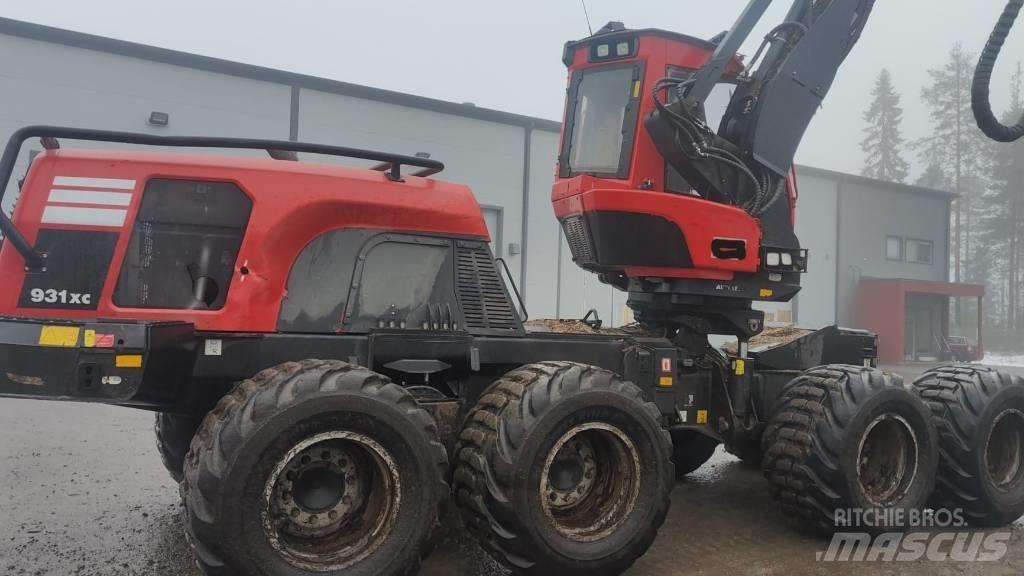Komatsu 931XC Harvester