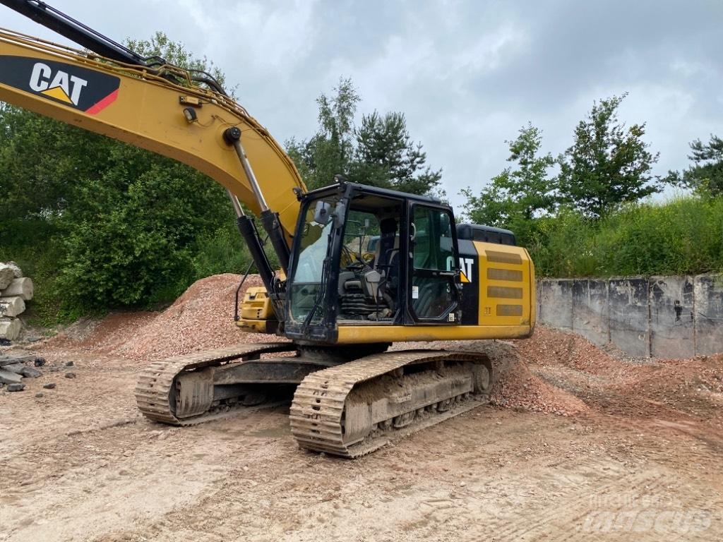 CAT 326 F L Raupenbagger