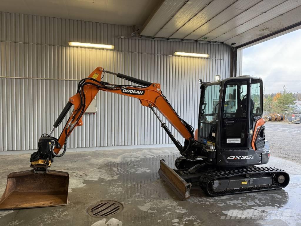 Develon DX 35 Z Minibagger < 7t