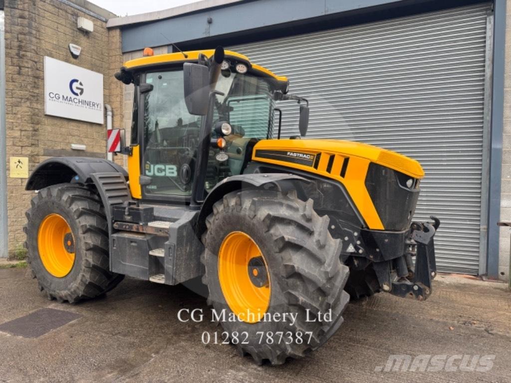 JCB Fastrac 4220 Traktoren