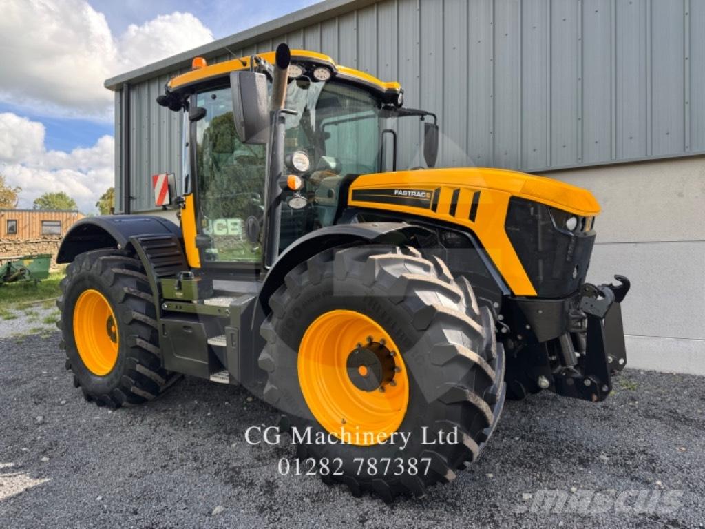 JCB Fastrac 4220 Traktoren