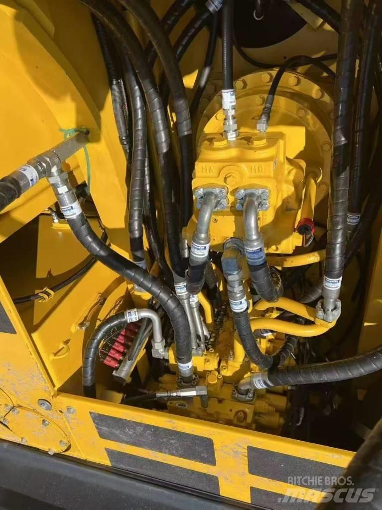 Komatsu 300-7 Raupenbagger