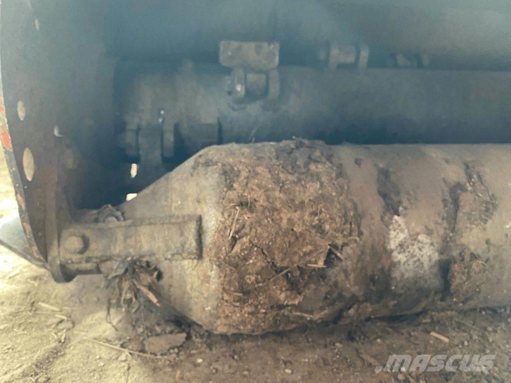 Kuhn BP 305 Pulverisierer