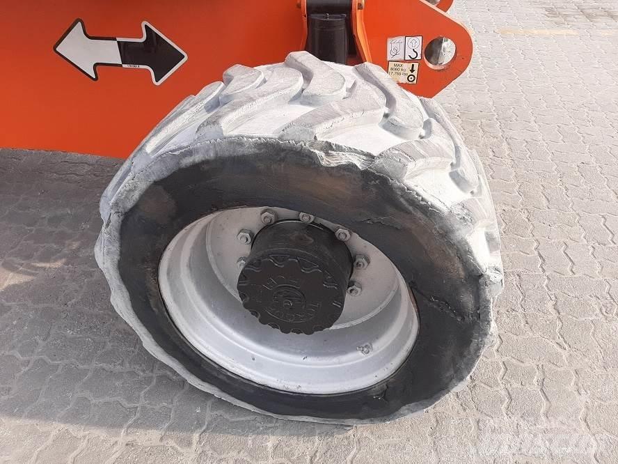 JLG 800AJ Gelenkteleskoparbeitsbühnen