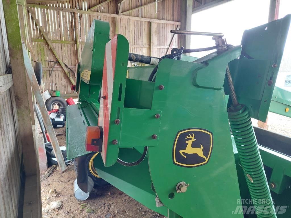 John Deere 730 Mähwerke