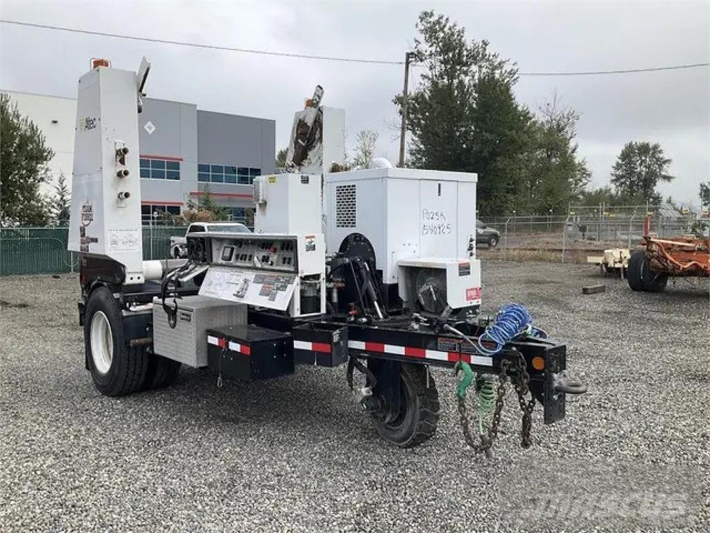 Altec AD108 Seilankerbohrwagen