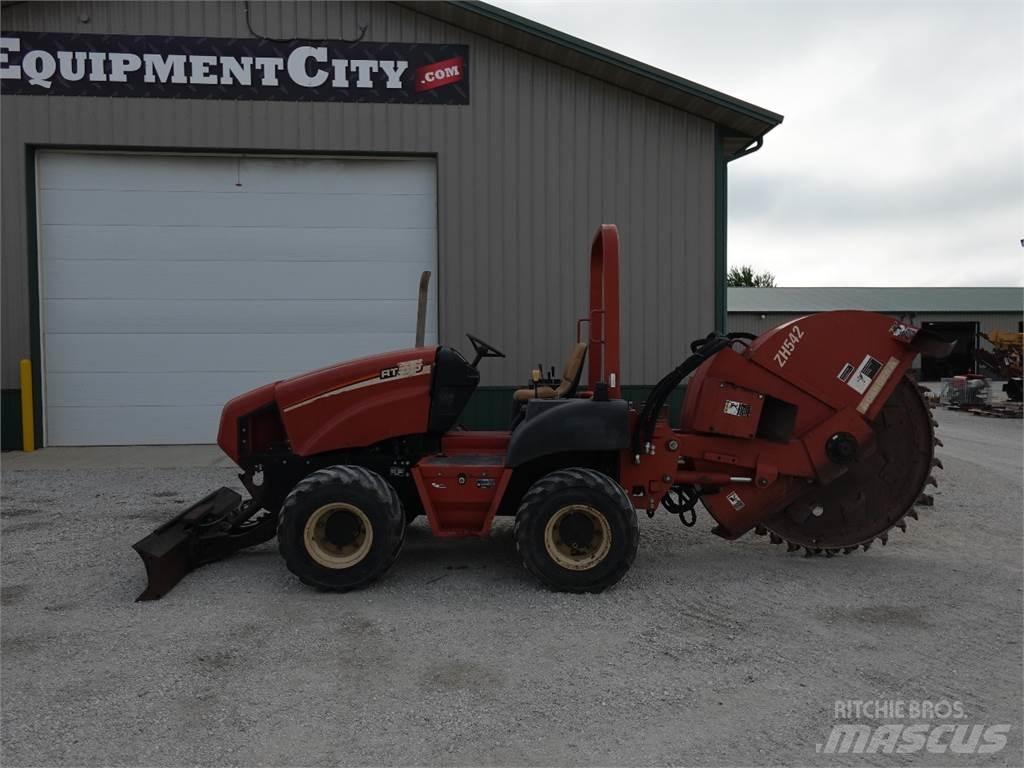 Ditch Witch RT55 Asphalt-/Betonsägen