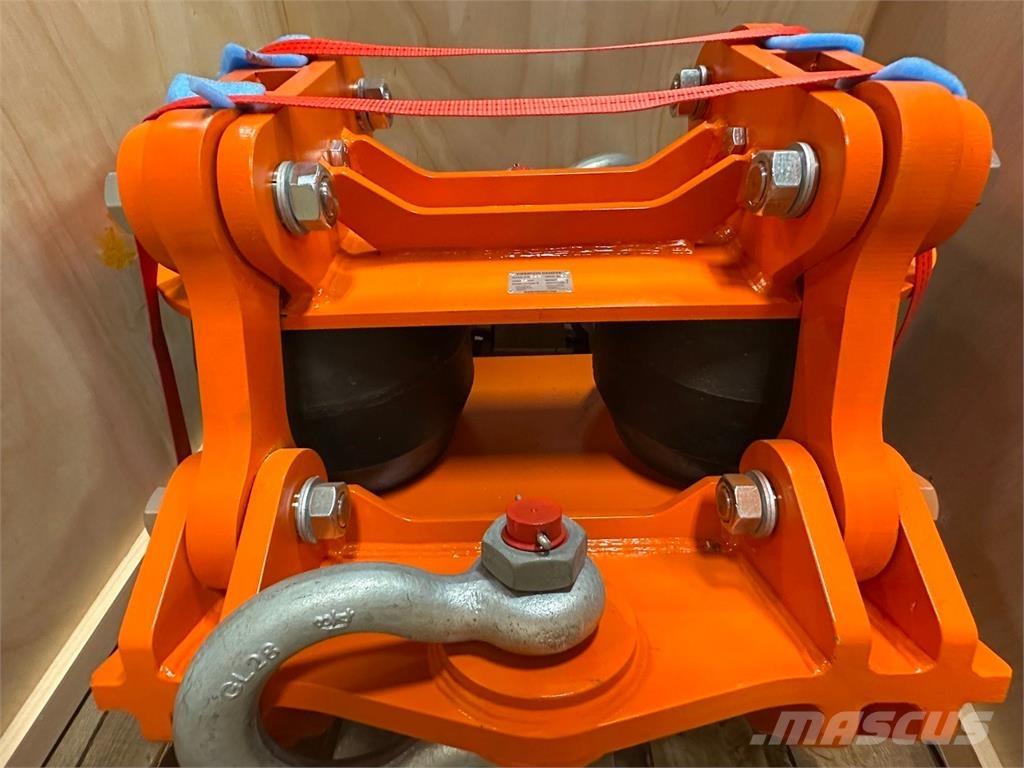  Finaros Andere Krane